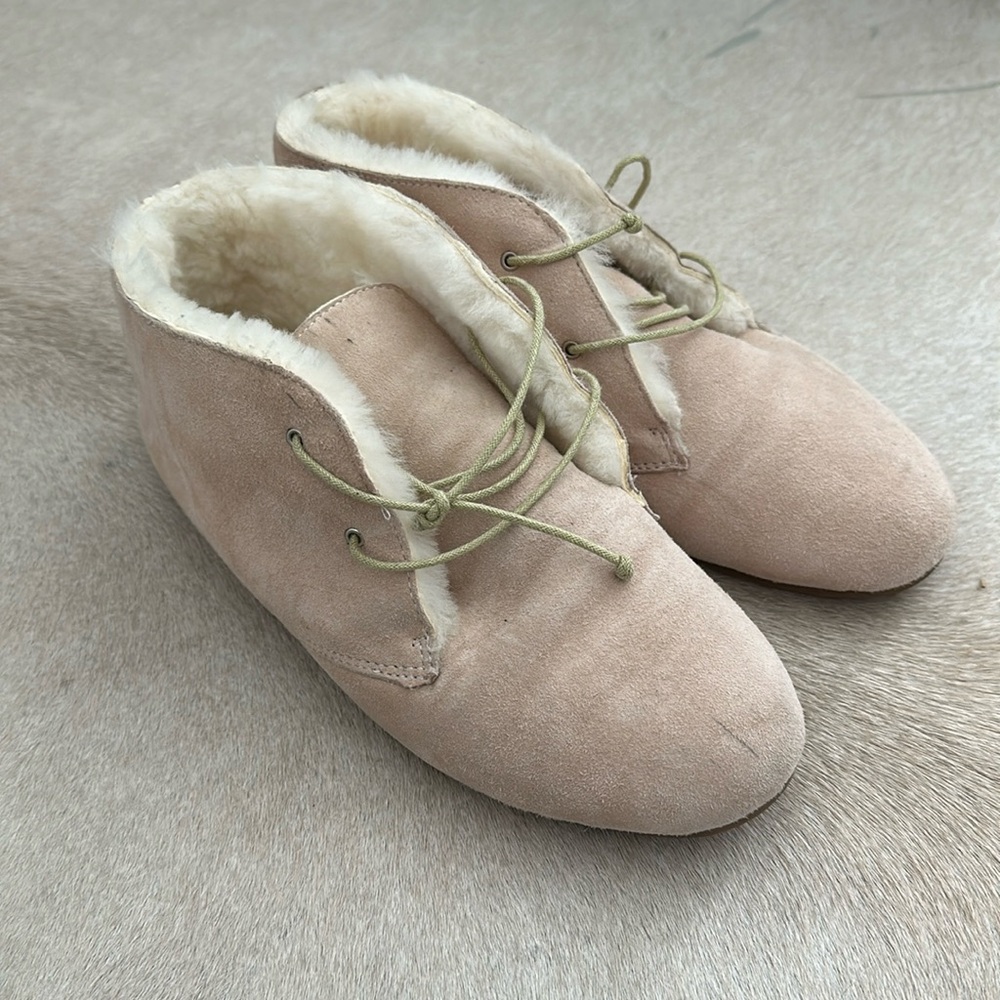 Hobes nude pink shearling lined slipper shoe